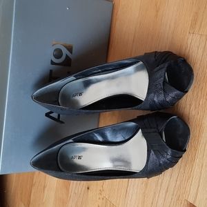 Black Fabric Peep Toe pump euc